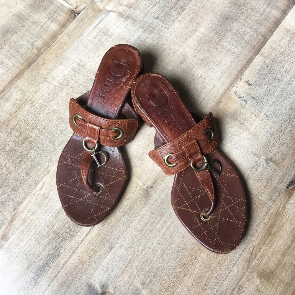Brown leather Dior sandals with charm - size 37